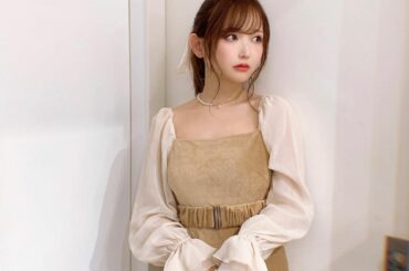 きょうの私服衣装は﻿
Velvet Muse Dress の beige に﻿
Pearl Chain Necklace  #ゆいしふく﻿
どちらも @cra...