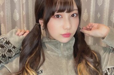 ごめん！上げ直し！

超久しぶりにエクステつけたの！﻿
たまさんありがとう@tamako_tamako ﻿
付けるの上手すぎた﻿
﻿
﻿
全体も染めても...