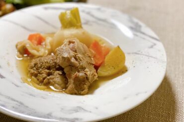 かぶをまるごと煮込みたかった日のご飯。
朝からコトコトしました

#早織飯

#豚スネ肉と蕪のスープ
#ロメインレタスのグリルサラダ
#蟹のトマトクリームパスタ...