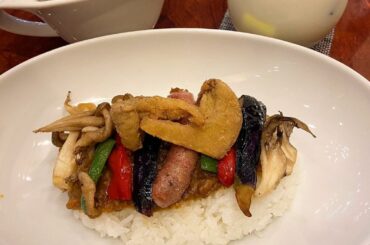 ﻿
﻿
カレーライスもナンカレーもスープカレーも﻿
だいすきなんです﻿
﻿
﻿
﻿
#juicejuice #稲場愛香 #まなかん #アイドル #idol ﻿
...