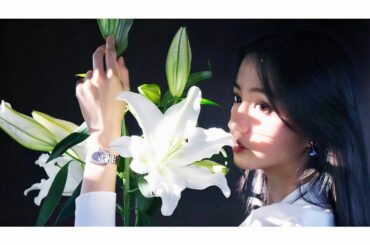 Breathtaking watch  I am in love with the elegance and beauty

とても素敵でエレガントな時計。...