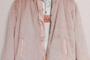 珍しくピンクのアウターをゲット♡
優しいピンク色のもふもふで可愛らしいと思いきや、背中はかっこいい( *^艸^)

私が最近ハマっているエリーピスト...