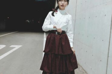 お話し会2日目のお洋服。

お気に入りのブラウスをどう着ようかなと考えていたのだけど、癖のある感じだから
より癖っぽくするのもいいなぁと思って、
...