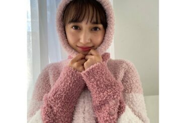 昨日の撮影での一枚⌄̈⃝

これは衣装だけど、部屋着でも毎日着てるジェラピケ
このくすみピンクめちゃめちゃ可愛かったな
今年はまだ買ってないから新しいの探しにお...