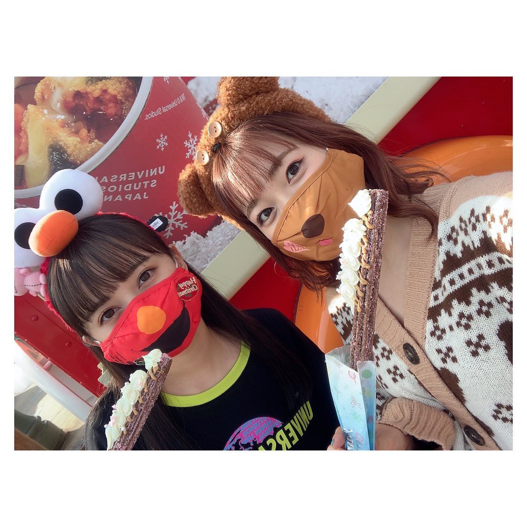 小宮有紗 撮影の後に撮った写真たち クリスマス限定のチュロスも美味しかったなー 天気がとても良い日で ホグワーツも凄く綺麗でした ユニバーサル スタジオ ジャパン Moe Zine