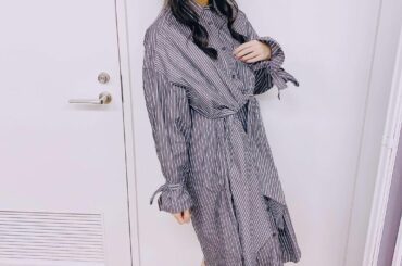 D4DJ生放送中で
着てた服
前も違う収録で着たね
色んな着方できて好きです
袖の形とリボンも
#fashion #tokyo_bank #onepiece ...