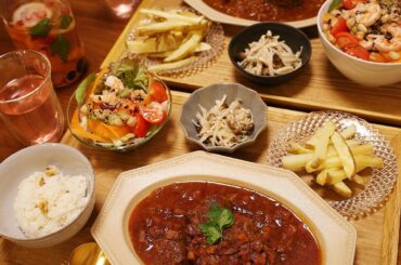 牛肉ブロックがお買い得だったからすぐ手に取った日の夜ご飯
・
師走の忙しい時期ですね。ただでさえ疲れちゃうのに、気持ちも参っちゃうね。
こんな時こそ自分にご褒美...