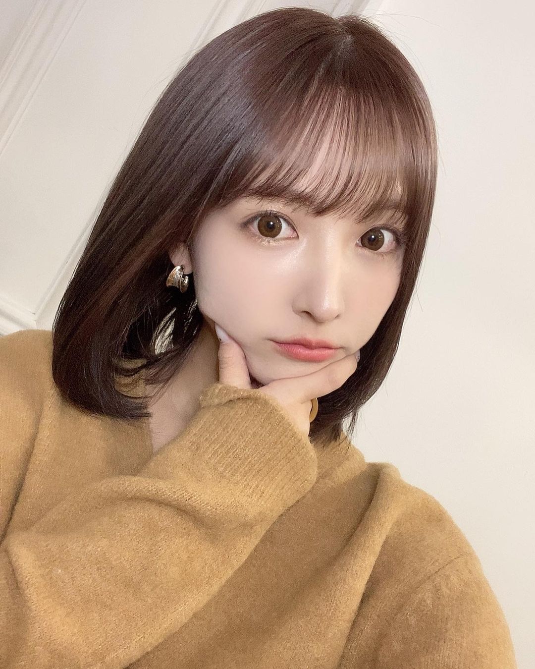 三上悠亜 ヘアチェンジ 髪色落ち着かせて トリートメント Log Omotesando の トリートメントほんとさらさらなる Logriho1001 ありがとう Moe Zine