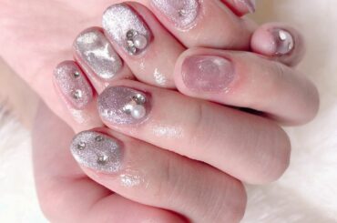 newネイル
Lapis新宿店にて
担当はmanamiさん(@lapis_manami )です
気に入りすぎてほとんど前回と同じ中指のストーンをパワーアップ！...