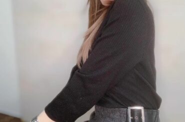 .
RESEXXYでかわいいスカートゲット
2枚目に形わかりやすい写真載せてます♩
※１回アウター着たあとなので
トップスに毛の繊維たくさんついてます。笑

そ...