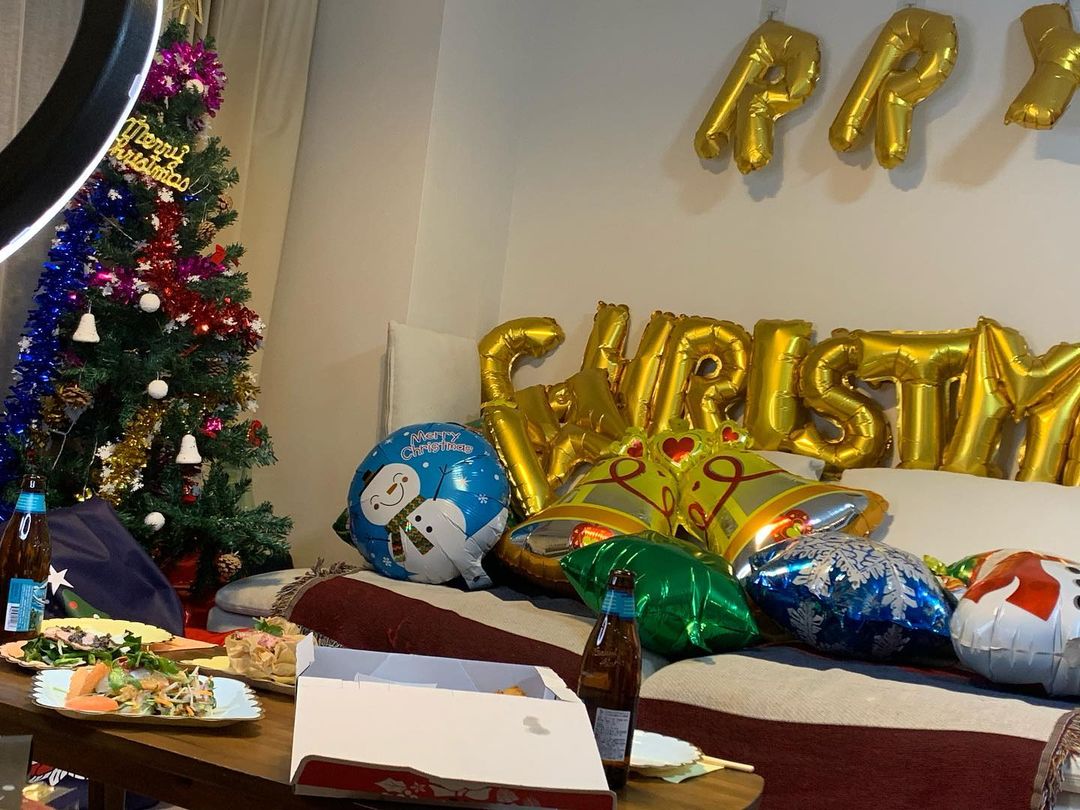 関根りさ クリスマスやったんだけど 飾り付けが開始2秒で大変すぎて心折れてメリークリスマスがリークリスマスだったけどなんとなく雰囲気出たからオッケーってことにしてみたし Moe Zine 関根りさ クリスマスやったんだけど 飾り付けが開始2秒で大変すぎて心折れてメリークリスマスがリークリスマスだったけどなんとなく雰囲気出たからオッケーってことにしてみたし Moe Zine