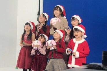 ︎過去一微笑ましい現場だった

@kids_tokei_magazine 

#メリークリスマス 
#前列のみんなはクラッカーくさい〜ってかわいいし
#後列の...