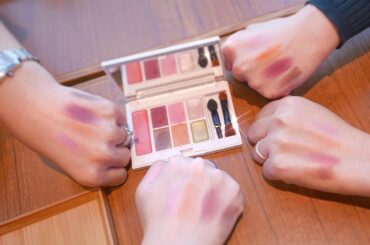 ٭⟡҉
𝑊ℎ𝑖𝑐ℎ 𝑐𝑜𝑙𝑜𝑟𝑠 𝑙𝑜𝑜𝑘 𝑏𝑒𝑠𝑡 𝑜𝑛 𝑚𝑒?

𓂃﻿

サクッとお茶できた仲良しのお友達。

𓇠﻿

話題はパーソナルカラーに..

...