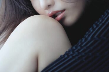 2021年1月20日（水）
に写真集『COLORS』を発売するよ

たくさんアザーカットもあるし
今回の写真集とてもお気に入り
絶対見てほしいな(^^)
.
...