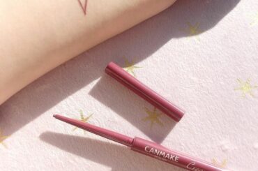 「プチプラで優秀なアイライナーは？」キャンメイクのクリーミータッチライナー！　

まぶたの上でとろける描き心地、まつ毛の隙間まで描ける極細芯（1,5mm！）、一...