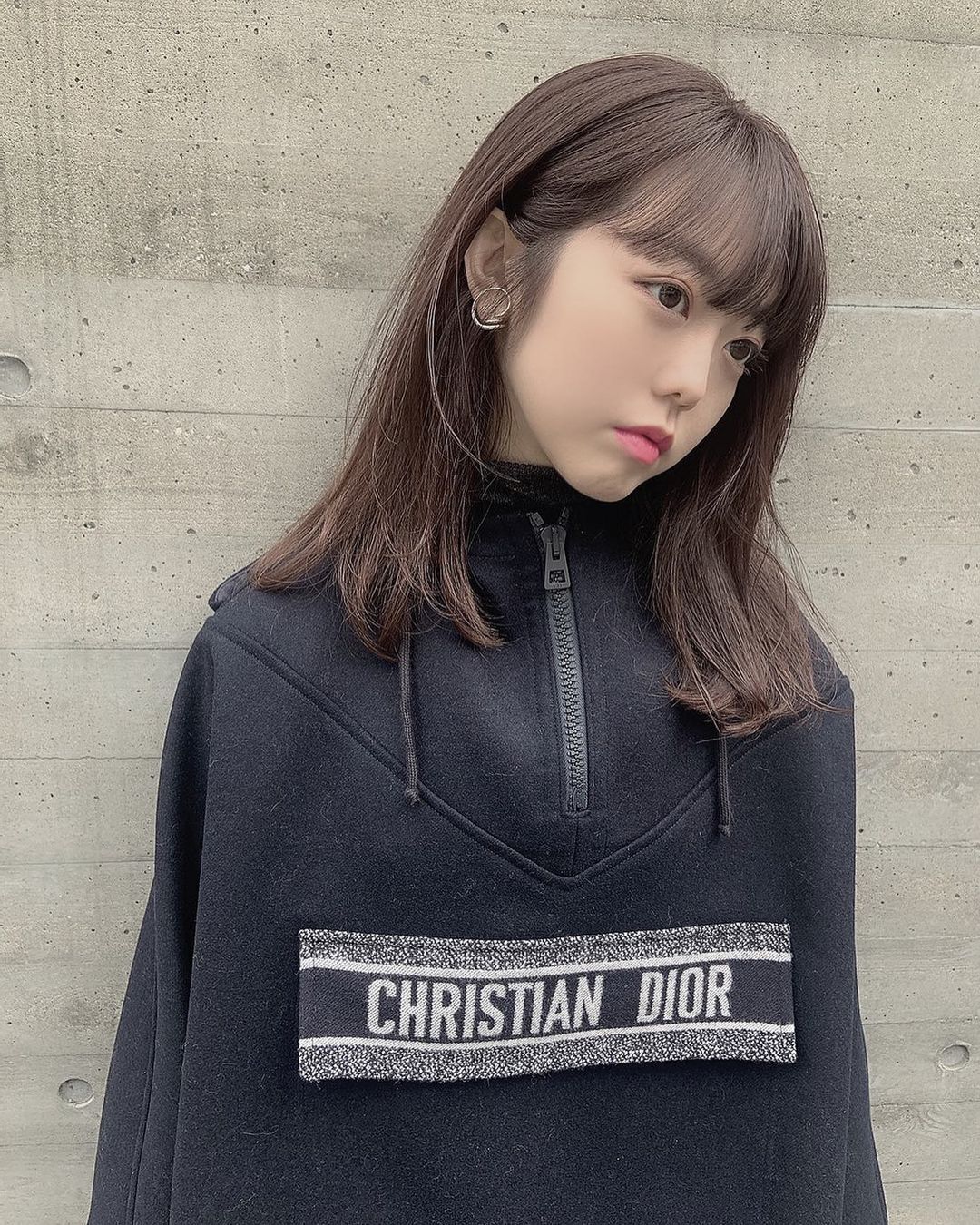 峯岸みなみ 可愛いお洋服にしゃ毛がいっぱい Moe Zine 峯岸みなみ 可愛いお洋服にしゃ毛がいっぱい Moe Zine