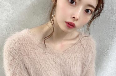 髪って、印象も気分も大きく変える重要なパーツだなぁと毎日思う。
普段巻いていたりストレートだったりする方も、たまにアレンジしてみると気分が変わって、イメチェンに...