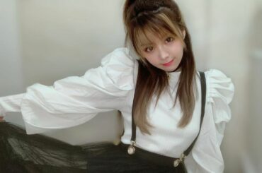 .
フリフリの袖好き♡
パフスリーブって言うのかな??
109のXOXOのトップス
XOXOは 衣装にも出来そうな個性的な服もあってお気に入りのお店

スカート...