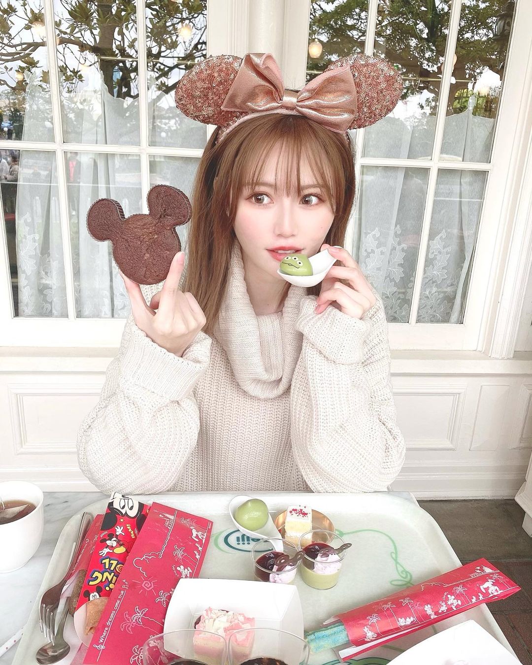 込山榛香 念願の クリスタルパレスレストラン 選ぶのも 食べるのも楽しかったな 全く予約取れなくて 悲しんでたんですけど テラス Moe Zine