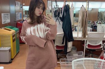 先週の　@business_click の衣装〜
カジュアルなゆるっとしたニットが可愛かった...