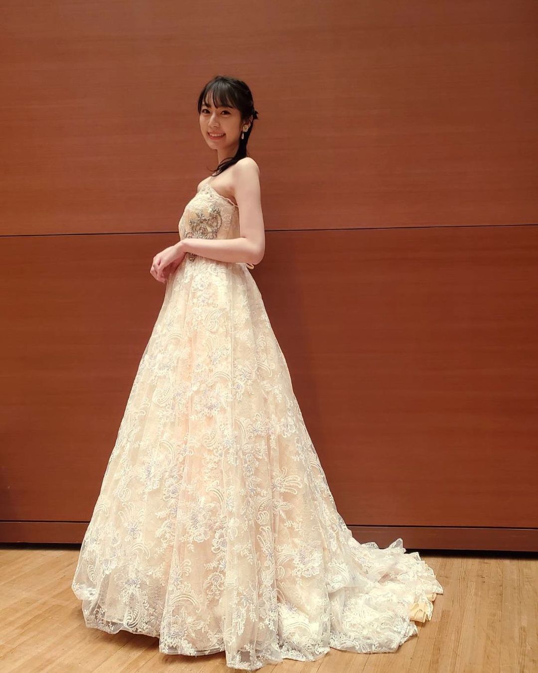 松井咲子 たまにはちゃんとお洋服着てる写真載せないと 笑 瀬戸フィルハーモニー交響楽団定期演奏会ありがとうございました だいすきなジブリの曲や鬼滅の 曲を瀬戸フィルの皆様 Moe Zine