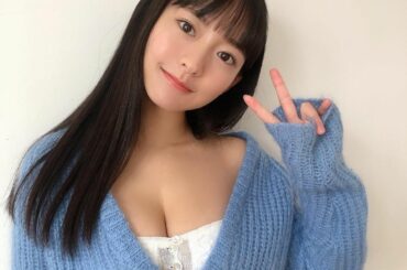 青ニットどうですか？...