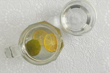 .
シークワーサーを
かなり大量に頂いたので
シークワーサー水にしました
.
美味しくて飲みすぎて
お腹ちゃぷちゃぷしてました。
.
まだまだ沢山あ...