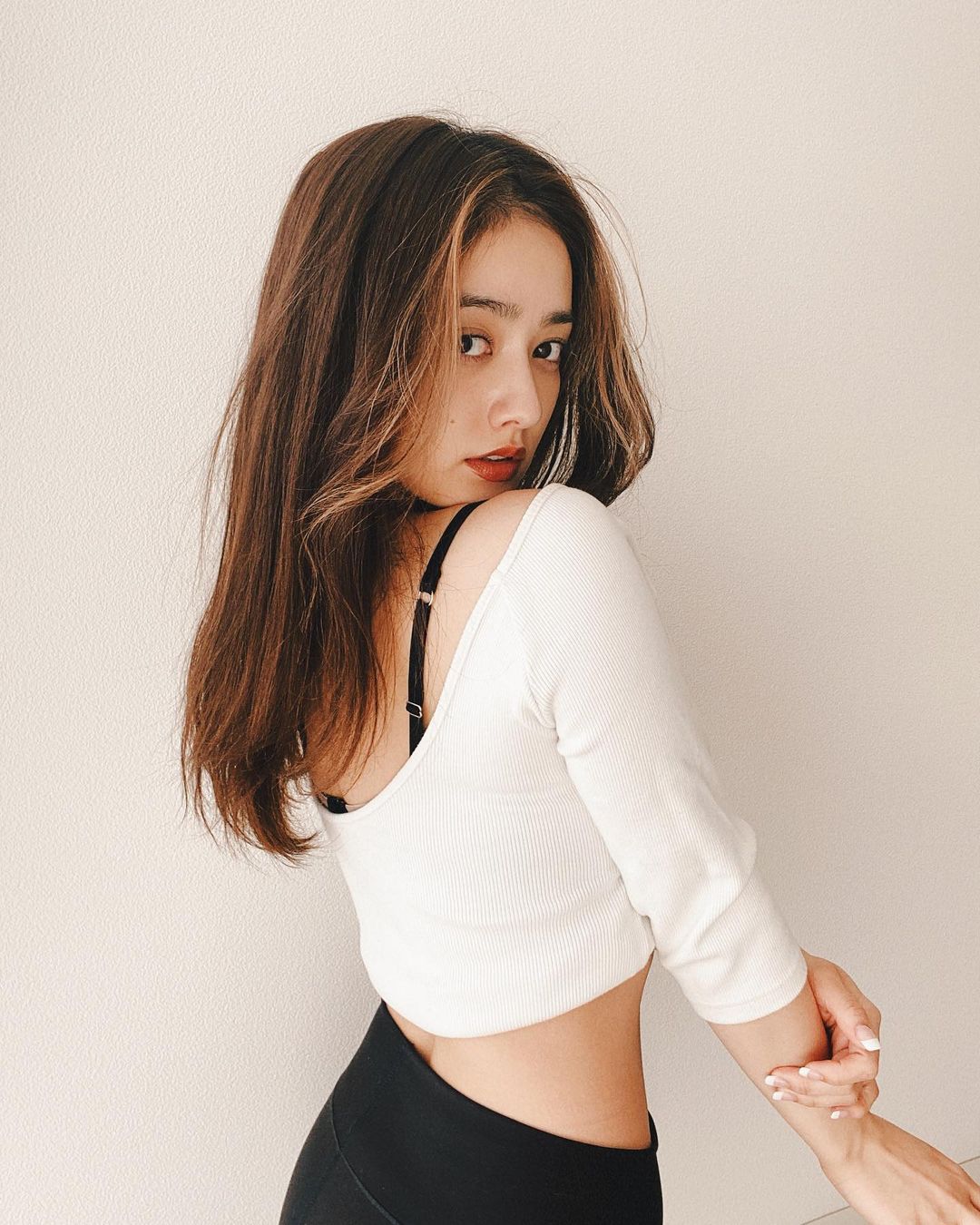 谷まりあ Viviたくさんの方に手に取ってもらえてるみたいでとっても嬉しいです 今回体と向き合って体を整えて撮影しました いつもお世話になってる星野先生には撮影当日朝 Moe Zine 谷まりあ Viviたくさんの方に手に取ってもらえてるみたいでとっても嬉しいです 今回体と向き合って体を整えて撮影しました いつもお世話になってる星野先生には撮影当日朝 Moe Zine