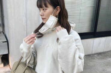 手から伝わる寒さ、、
色々タグ...