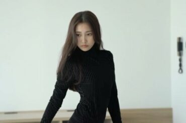 写真集イベントを開催できることになりました
11日祝日はあけててね
手元にもうある人もいるかもしれませんが、この機会に是非♡
.
.
.

ネットサイン会開催日...