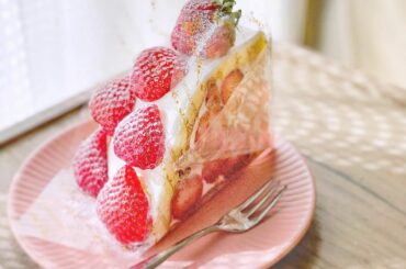 𖠚՜

⋆　꙳

𝐶𝑎𝑘𝑒 𝑇𝑖𝑚𝑒𓂃𖡼

⋆꙳

果実園の
あまおうズコット♡

⋆꙳

#果実園リーベル #スイーツ #ズコット #フルーツケーキ #スイー...