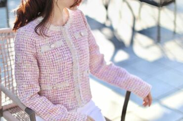 本日12:00〜新発売のツイードジャケット
パンツやスカートどちらにも合わせやすい丈感でオススメ
カラーはピンクとブルーの2色展開です♬︎
.
そして...