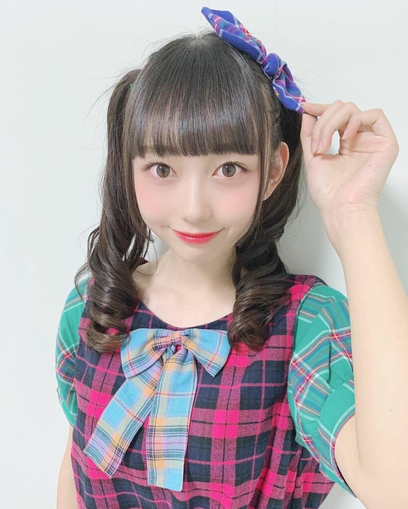 最強ツインテール Moe Zine