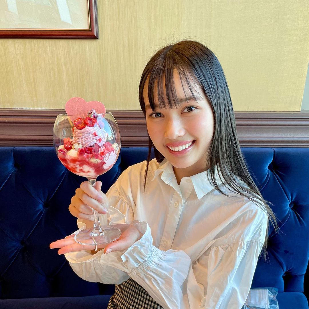 メドウズ舞良 マネージャーさんとパフェ 普段はコスパと栄養で食べ物選ぶんだけど たまには見た目が可愛いものを食べるのもテンション上がりますね Moe Zine メドウズ舞良 マネージャーさんとパフェ 普段はコスパと栄養で食べ物選ぶんだけど たまには見た目が可愛いものを食べるのもテンション上がりますね Moe Zine