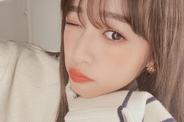 ひと足早くデジャヴュ「フィルム眉カラー」の
ビターブラウンを試してみました。

暗めの髪色でもフィルム眉カラーをすることで
いつもよりあか抜け感が出ます¨̮

...