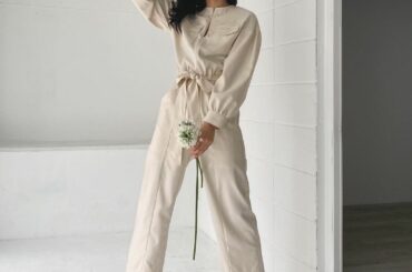 スタイルが良く見えるジャンプスーツ﻿
﻿
軽やかな生地にゴールドの﻿
アクセサリーが映える︎﻿
﻿
@ant__official × @enelsia_offi...