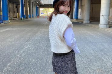 今日はZARAコーデです
ベストもパンツも一目惚れ

部ごとにヘアアクセも替えてたんだ〜

#めぐコーデ #zaraコーデ #zara...