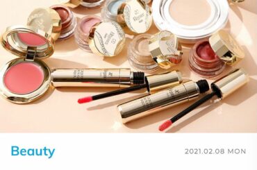 【andGIRL連載更新】
どんどん更新中！『andGIRL』の新作コスメ連載。
全部のコスメをお試しして、編集さんとライターさんと、さらに綺麗に見える塗り方や...