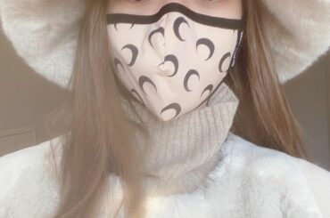 しふく

ずっと欲しかった　@marineserre_official 
のマスクを誕生日プレゼントで
いただいたので使って
コーデしてみました

fur bu...