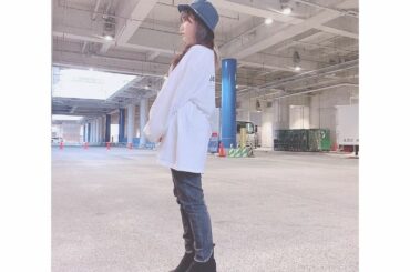 今日はくるみにしては珍しいお洋服を着ました〜

どうですかー？？？

#バケハ #ロンt  #ジーパン #ショートブーツ #ウェーブ巻き...