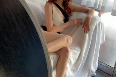 なしこからのバトンタッチ﻿
今日2月26日発売のヤングアニマルに掲載されています﻿
表紙、巻頭！初登場です﻿
そして、購入すると特別付録で私の両面クリアファイル...