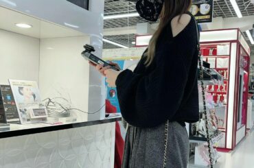 .
私は先日、ある美顔器を購入しに行きました…♡♡♡ふふふ

なーんでしょ♩
…手に持っとうけど𐤔𐤔‬‪𐤔
・‥…━━━☞・‥…━━━☞
#ヤーマン
#美顔器
...