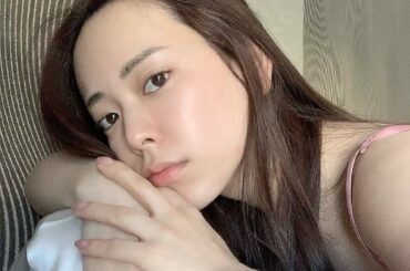 マスクの刺激とか、うっかりメイクしたままねちゃった次の日とか
あご周りとか小鼻周りのあたりにぽつんとニキビができちゃったりしない？
3月21日に発売されるエリク...