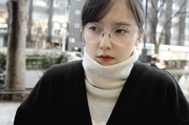 感情が寒いしかない顔です。ええ。
メガネがお気に入りです。ええ。...