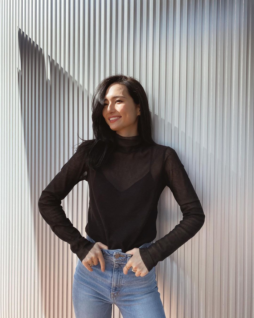 山賀琴子 Amazon Fashionでチュールトップスを購入 基本黒い服が大好きで 全身真っ黒になりがちな私 春らしく透け感のある素材で 黒でも重くならな Moe Zine 山賀琴子 Amazon Fashionでチュールトップスを購入 基本黒い服が大好きで 全身真っ黒になりがちな私 春らしく透け感のある素材で 黒でも重くならな Moe Zine