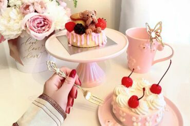 新しくできたケーキ屋さん﻿
﻿
﻿
ママが可愛いケーキを買ってきてくれました﻿
﻿
嬉しい﻿
﻿
﻿
Instagramで知ってからずっと行きたかったか...