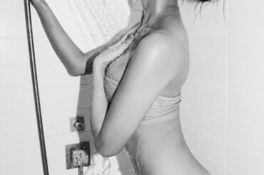 This is the last candid shot of magazine
Which one did you like the most??
You c...