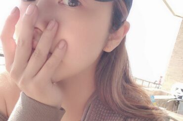 .
お天気のいい日が続いてますね
私は晴れの日が大好きなので
毎日ハッピーな気分
でも、楽で可愛い　@to_the_sea_hawaii のセットアップ着て外で...