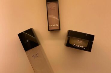 @chanel.beauty のLE LIFTの
ナイトクリーム　クレーム ドゥ ニュイの
ハリ感にびっくりand感動して
大好きなナイトクリームだったの...