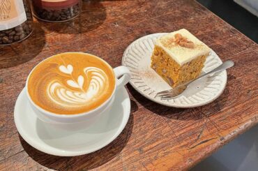 甘さ控えめの #キャロットケーキ ﻿
とっても美味しかった♡﻿
﻿
﻿
﻿
#斉藤優里 #ゆったん﻿
#たんたんたんゆったんたん( •ㅈ• )﻿
#神楽坂グルメ...